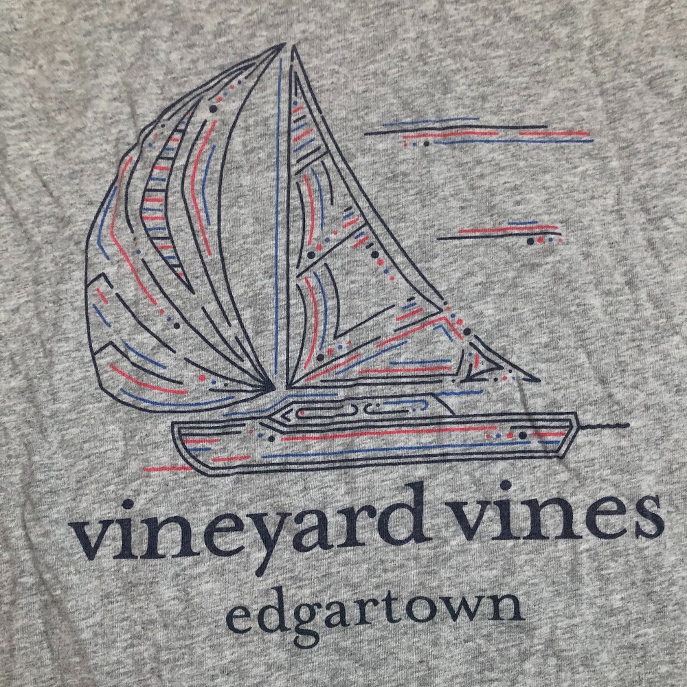 Vineyard Vines Over Sized Gray T-Shirt Size Small